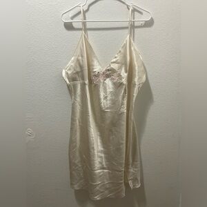 Secret Treasures Cream women’s vintage slip dress with Pink Floral Embroidery